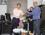 تجلیل رئیس بیمارستان از مهندس فناوری و اطلاعات